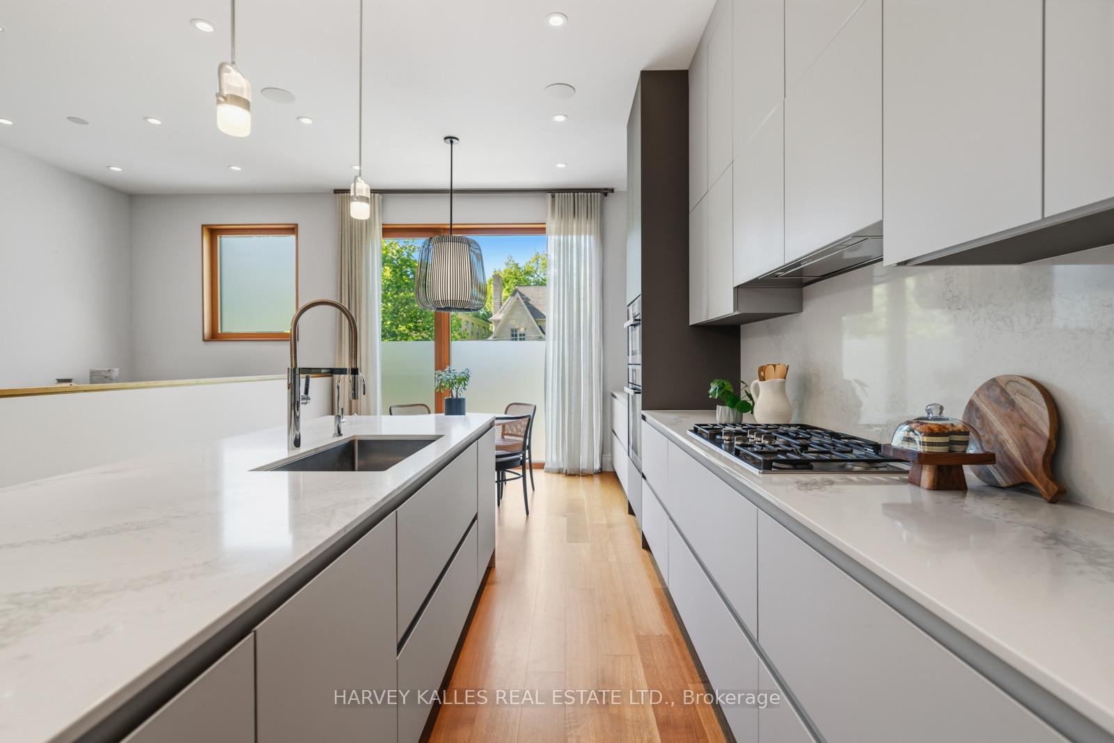 Photo 16 of 67 Heath Street W, Toronto, Yonge-St. Clair — HOMEH