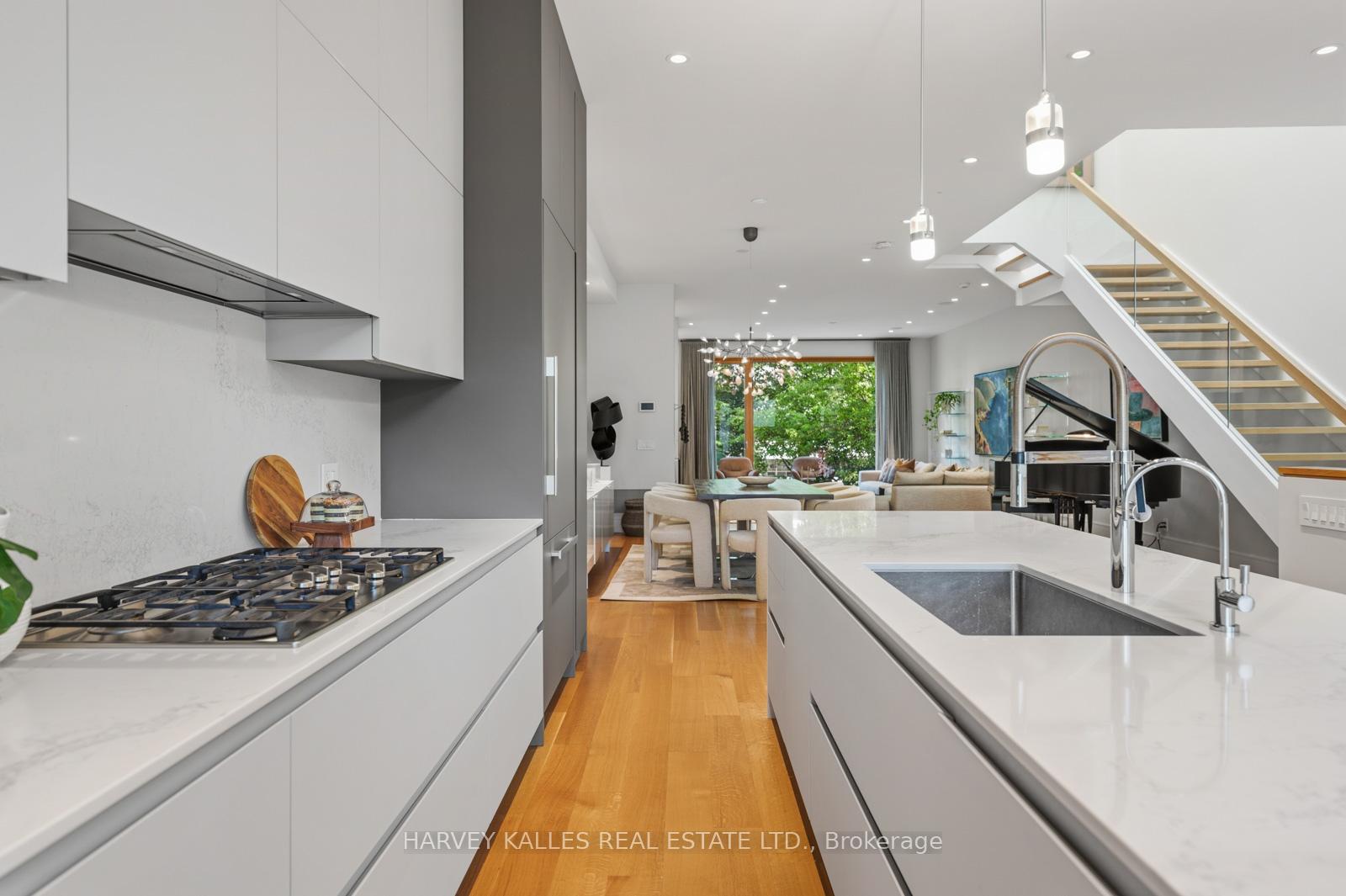 Photo 22 of 67 Heath Street W, Toronto, Yonge-St. Clair — HOMEH