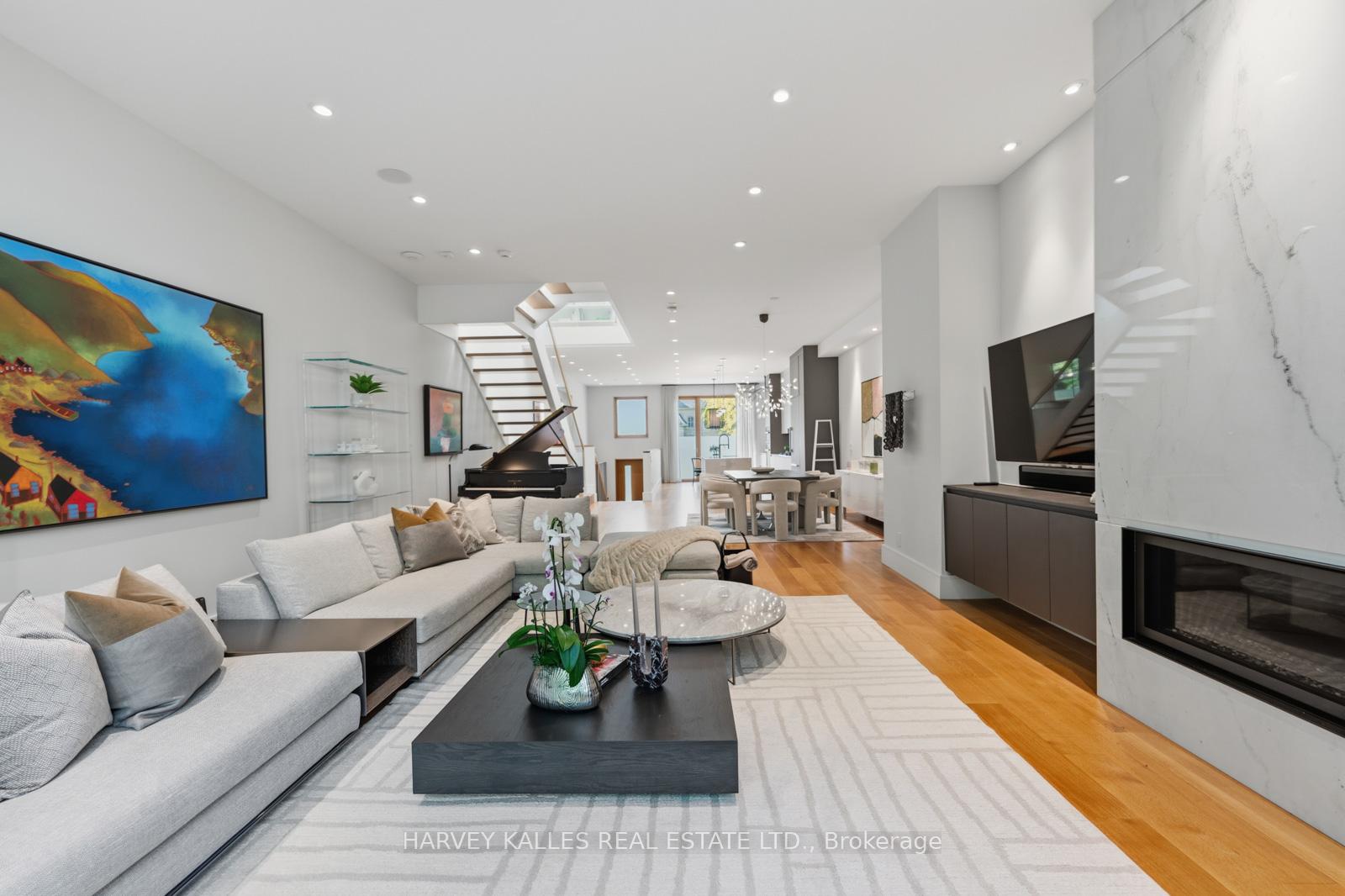 Photo 31 of 67 Heath Street W, Toronto, Yonge-St. Clair — HOMEH