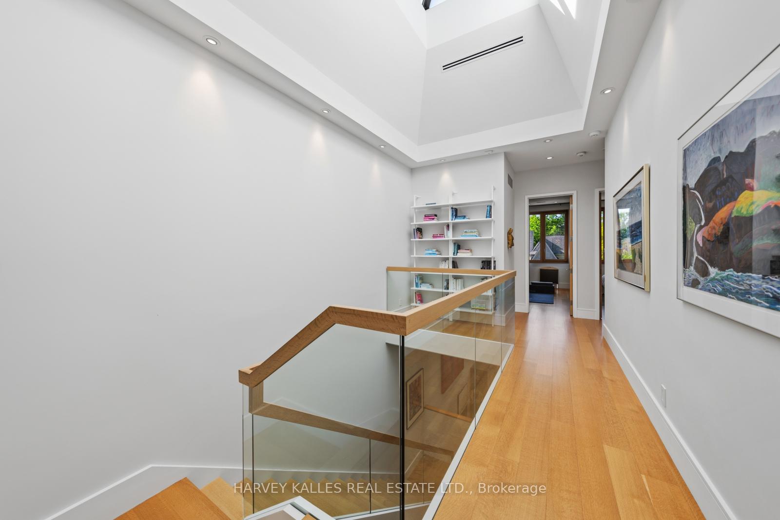 Photo 32 of 67 Heath Street W, Toronto, Yonge-St. Clair — HOMEH