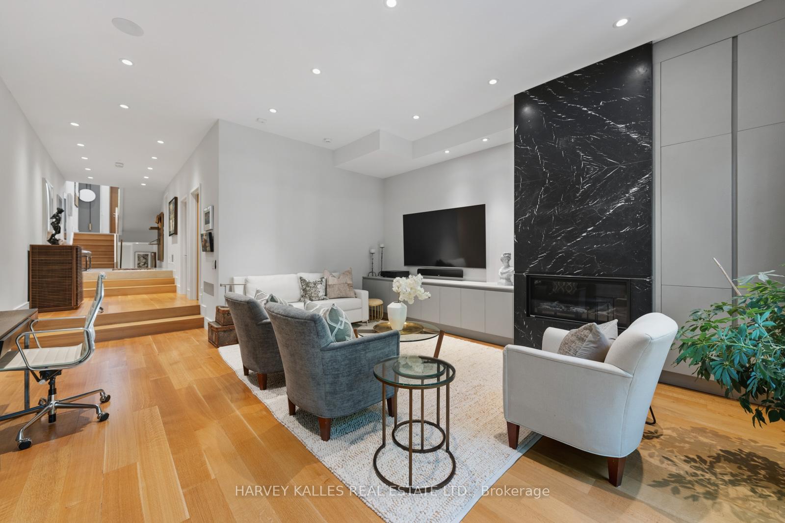 Photo 45 of 67 Heath Street W, Toronto, Yonge-St. Clair — HOMEH