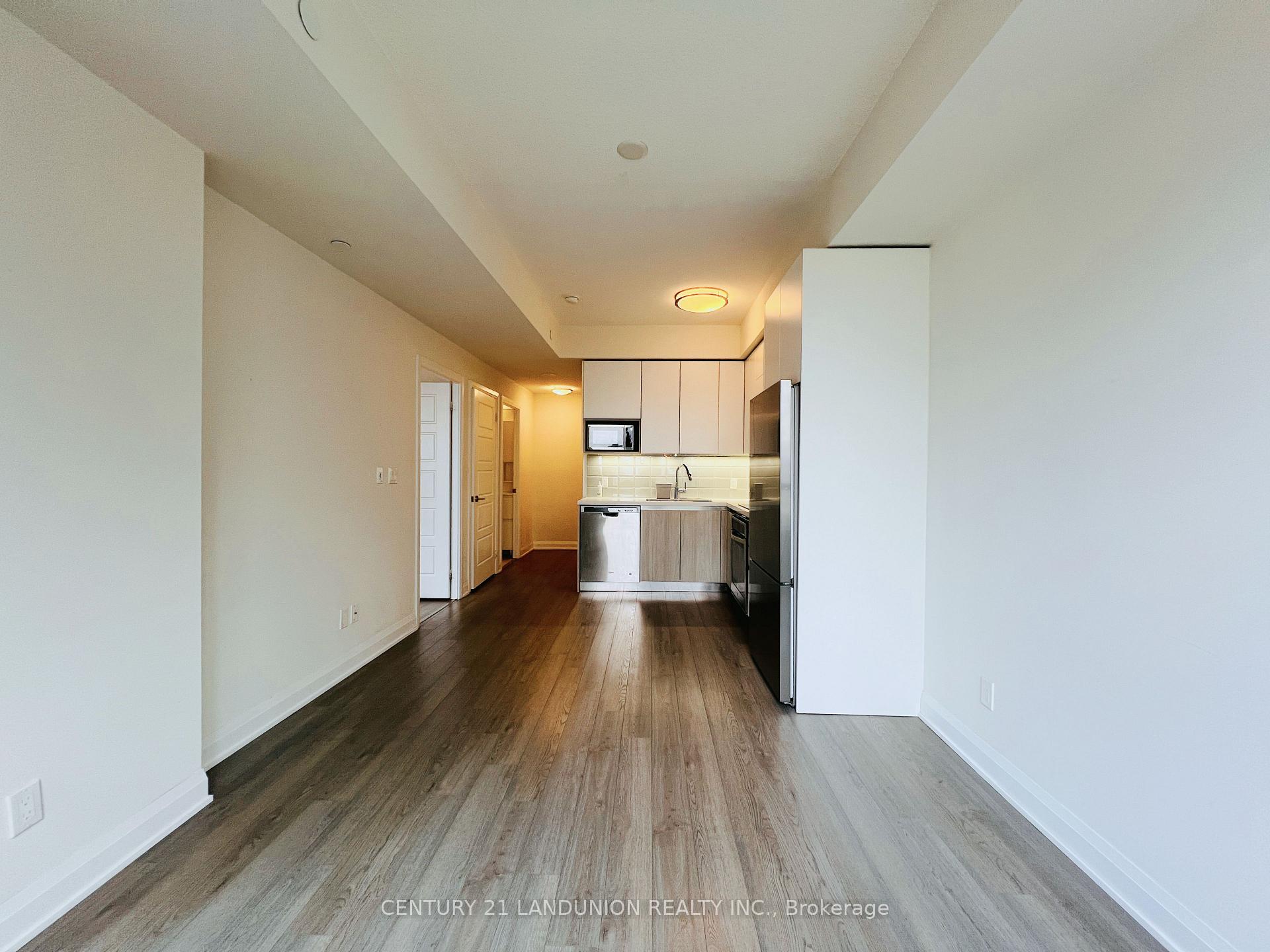 Photo 8 of Unit 605, 15 Water Walk Drive, Markham, Unionville — HOMEH