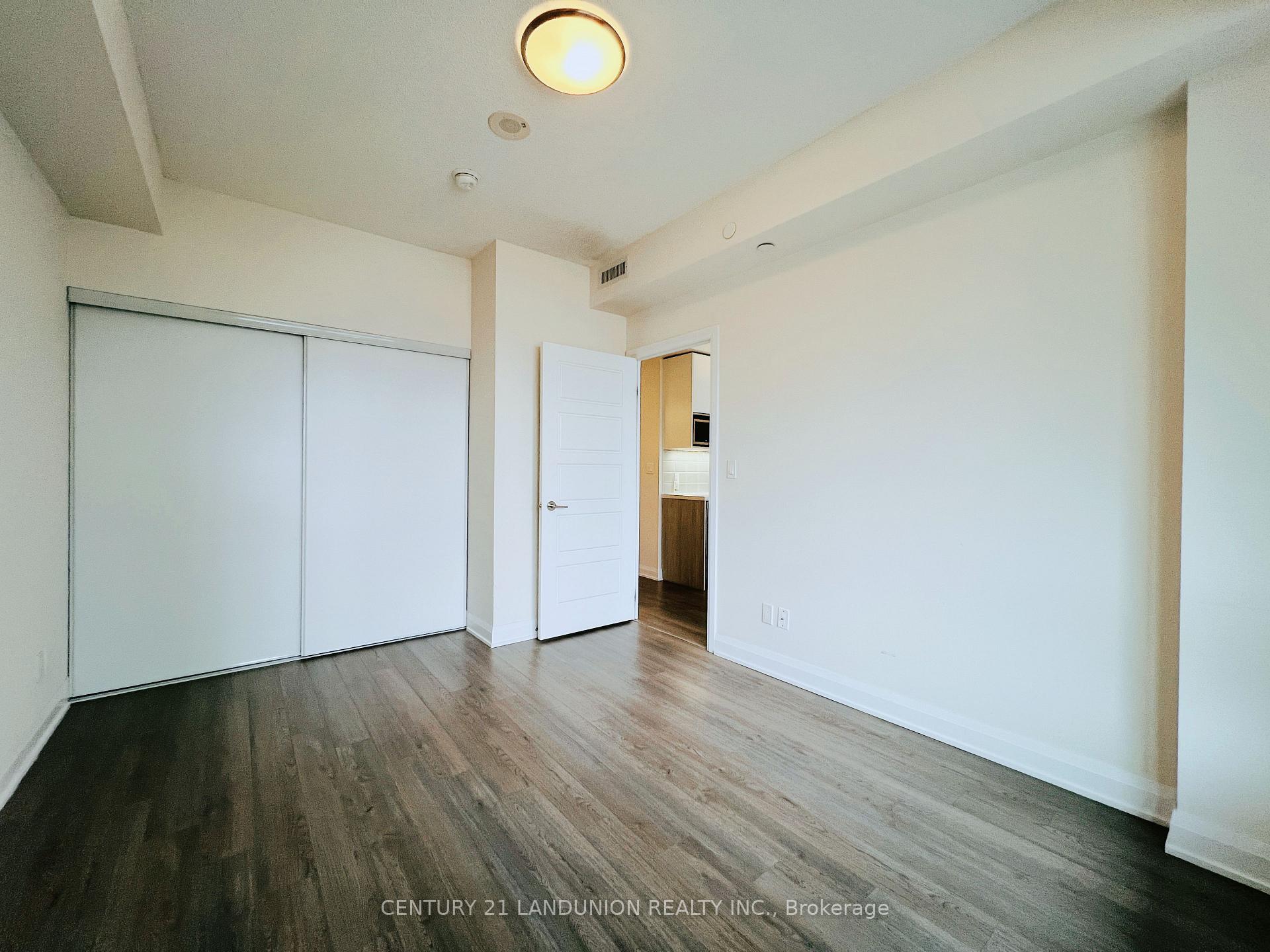 Photo 11 of Unit 605, 15 Water Walk Drive, Markham, Unionville — HOMEH