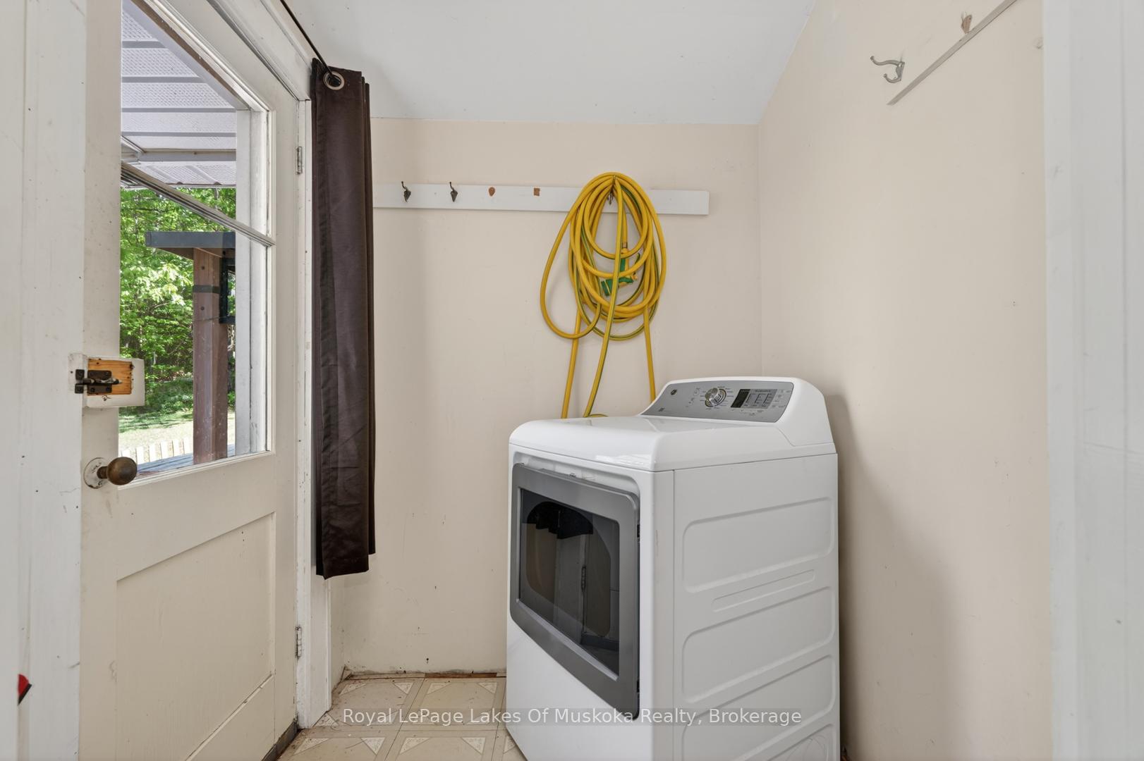Photo 16 of 1018 Sniders Bay Road, Gravenhurst, Muskoka (S) — HOMEH