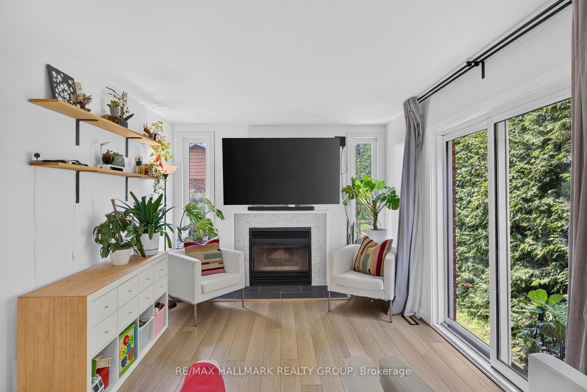 Photo 13 of 1 Hedgerow Lane, Ottawa, Stittsville (Central) — HOMEH
