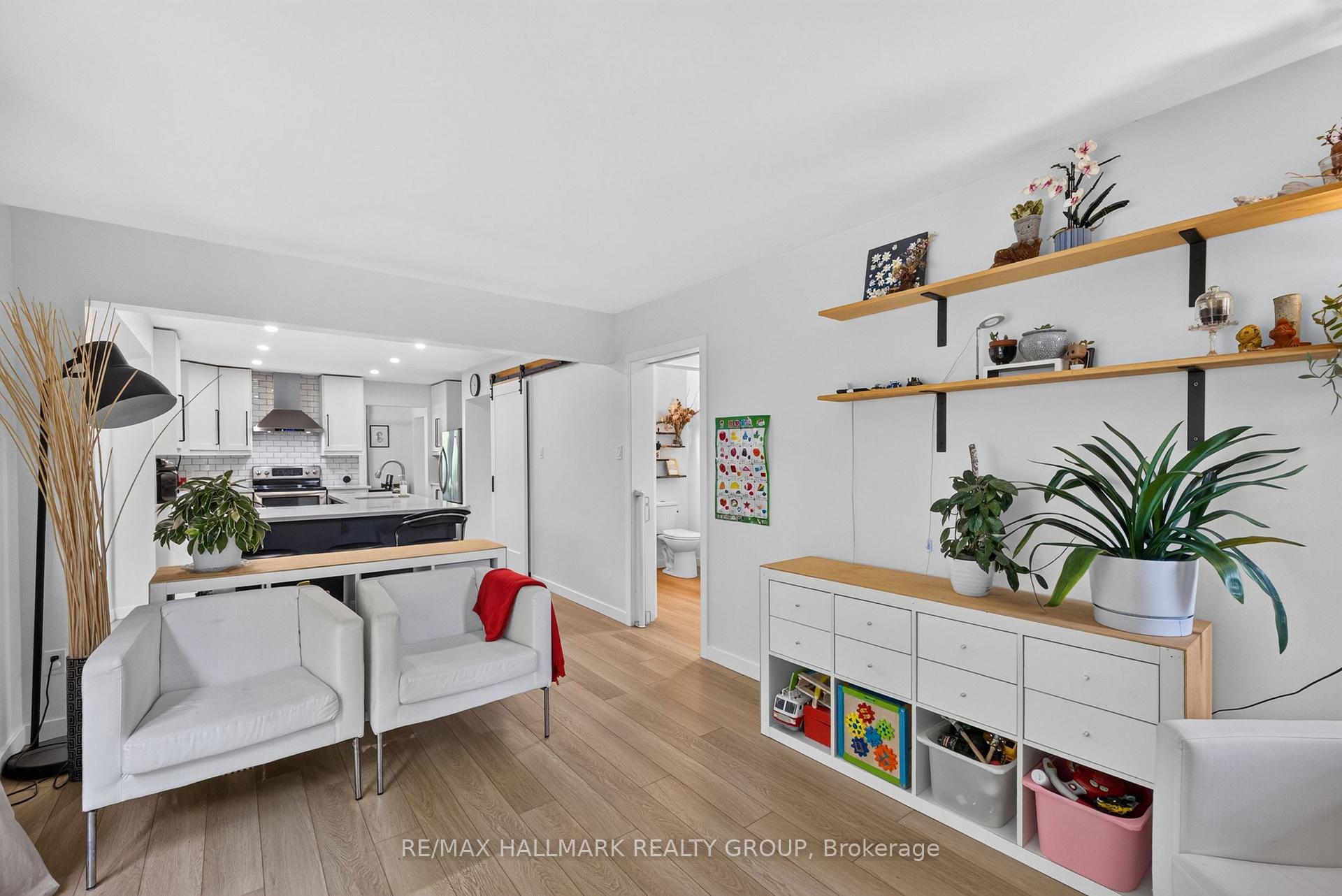 Photo 16 of 1 Hedgerow Lane, Ottawa, Stittsville (Central) — HOMEH