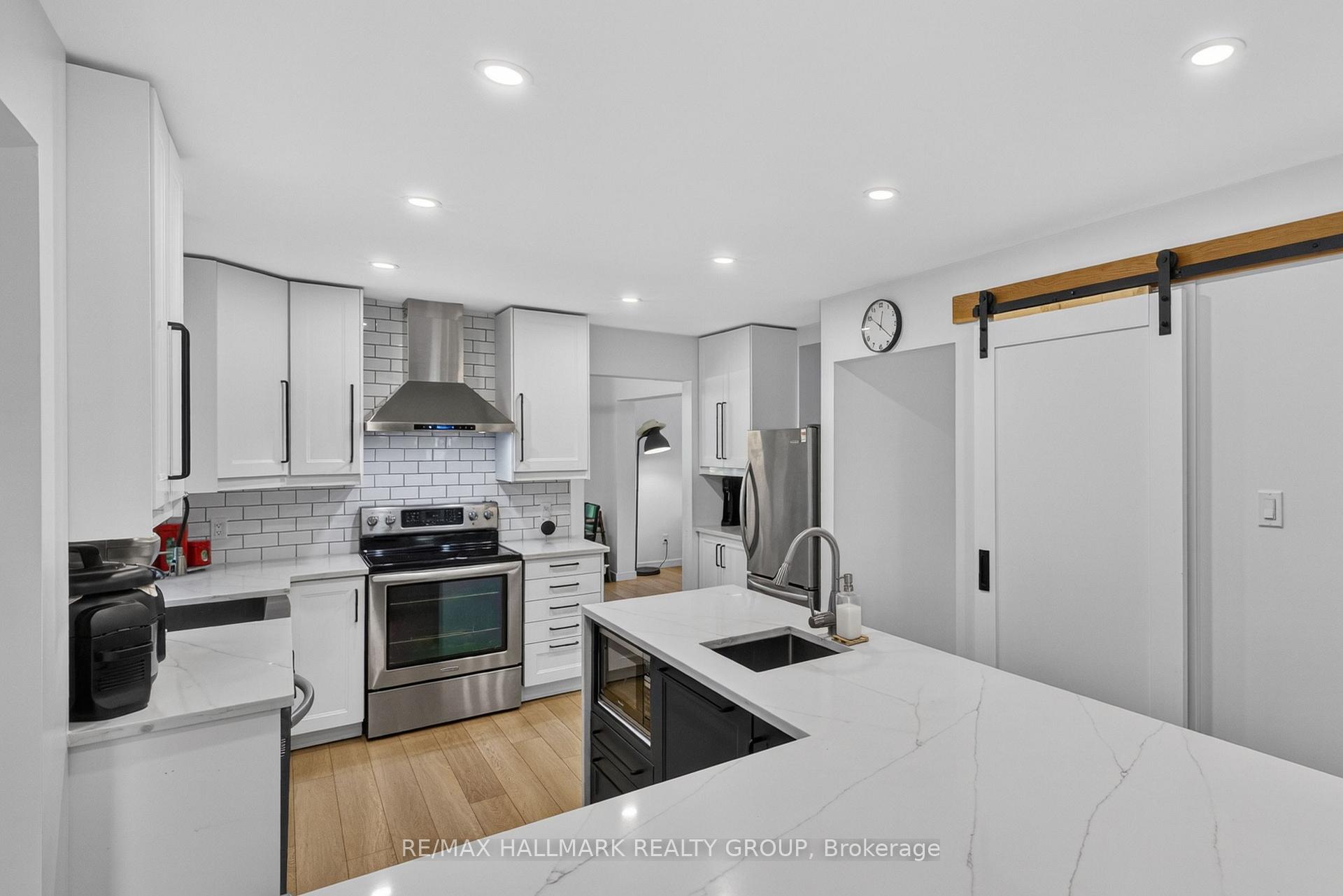 Photo 19 of 1 Hedgerow Lane, Ottawa, Stittsville (Central) — HOMEH