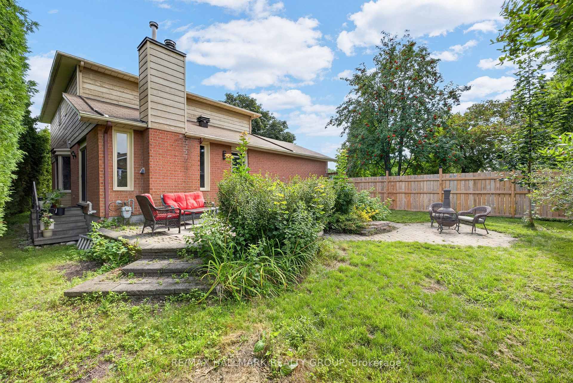 Photo 45 of 1 Hedgerow Lane, Ottawa, Stittsville (Central) — HOMEH