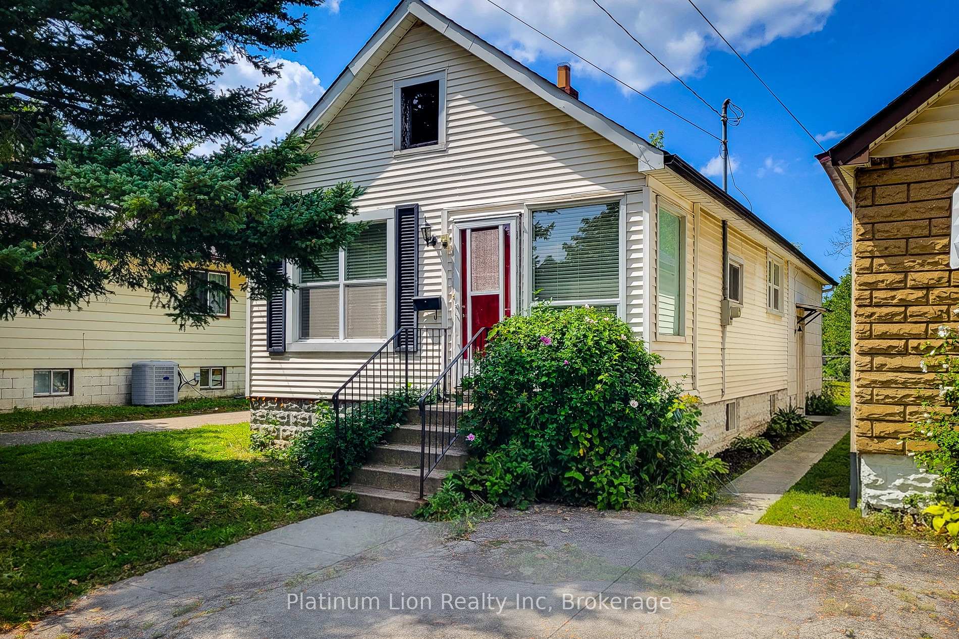 Photo 1 of 224 East 8th Street, Hamilton, Centremount — HOMEH