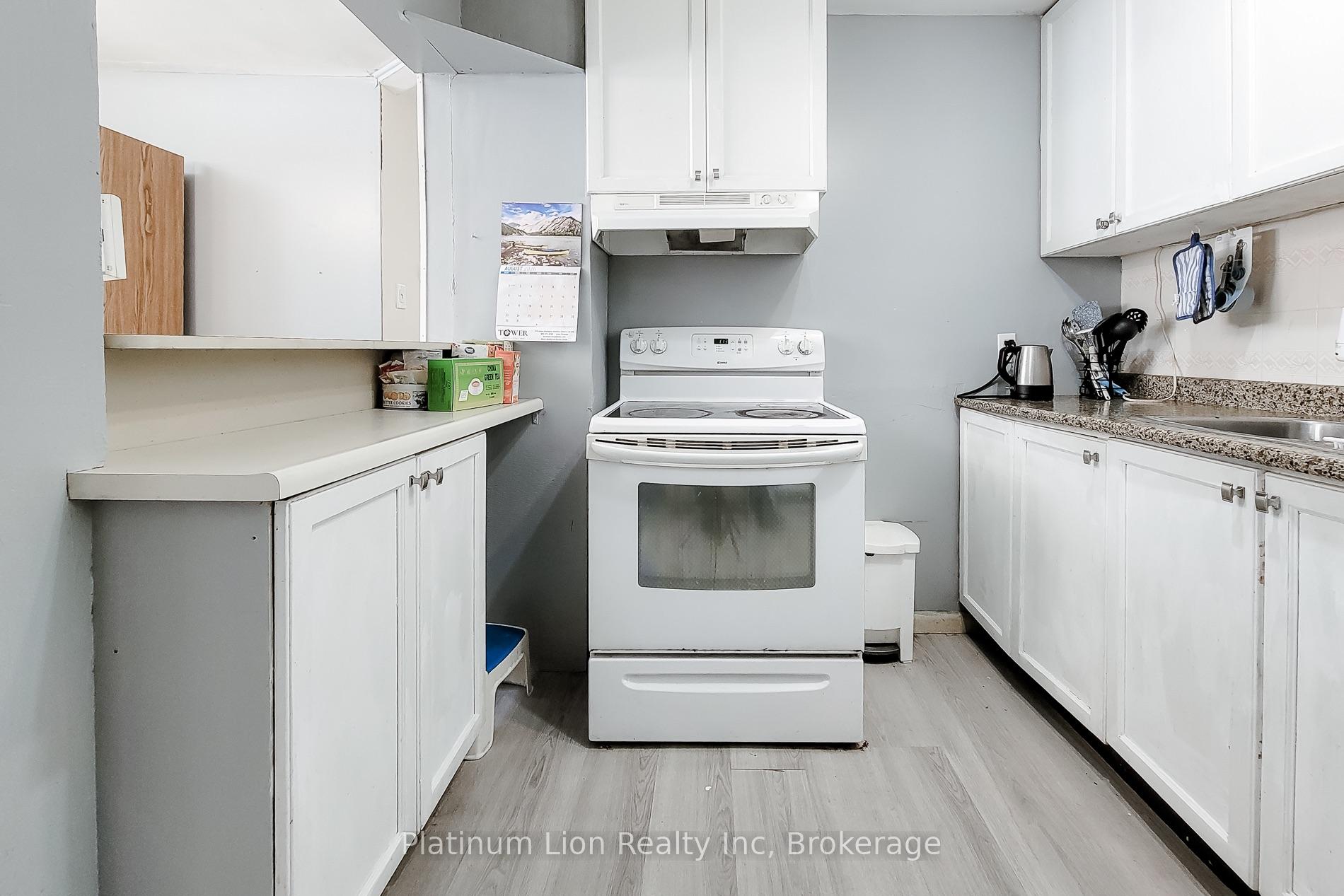 Photo 15 of 224 East 8th Street, Hamilton, Centremount — HOMEH