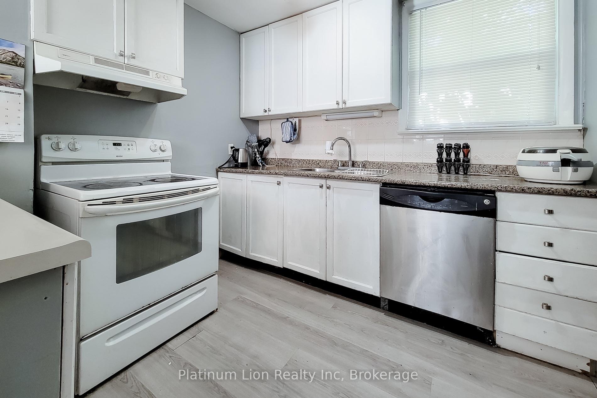 Photo 16 of 224 East 8th Street, Hamilton, Centremount — HOMEH