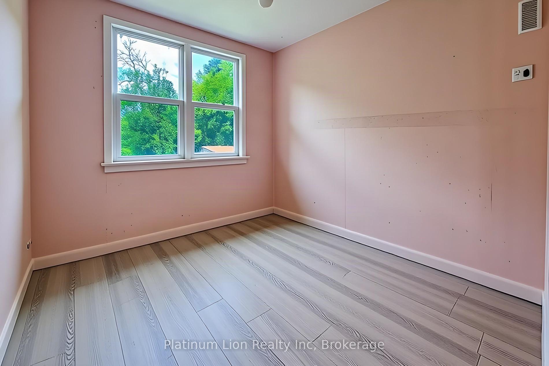 Photo 23 of 224 East 8th Street, Hamilton, Centremount — HOMEH