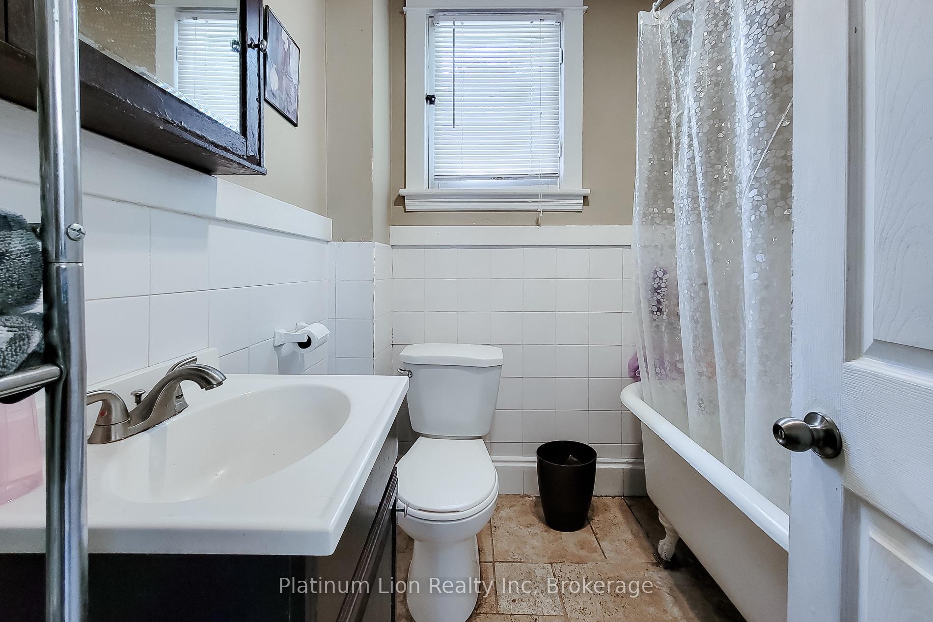Photo 24 of 224 East 8th Street, Hamilton, Centremount — HOMEH