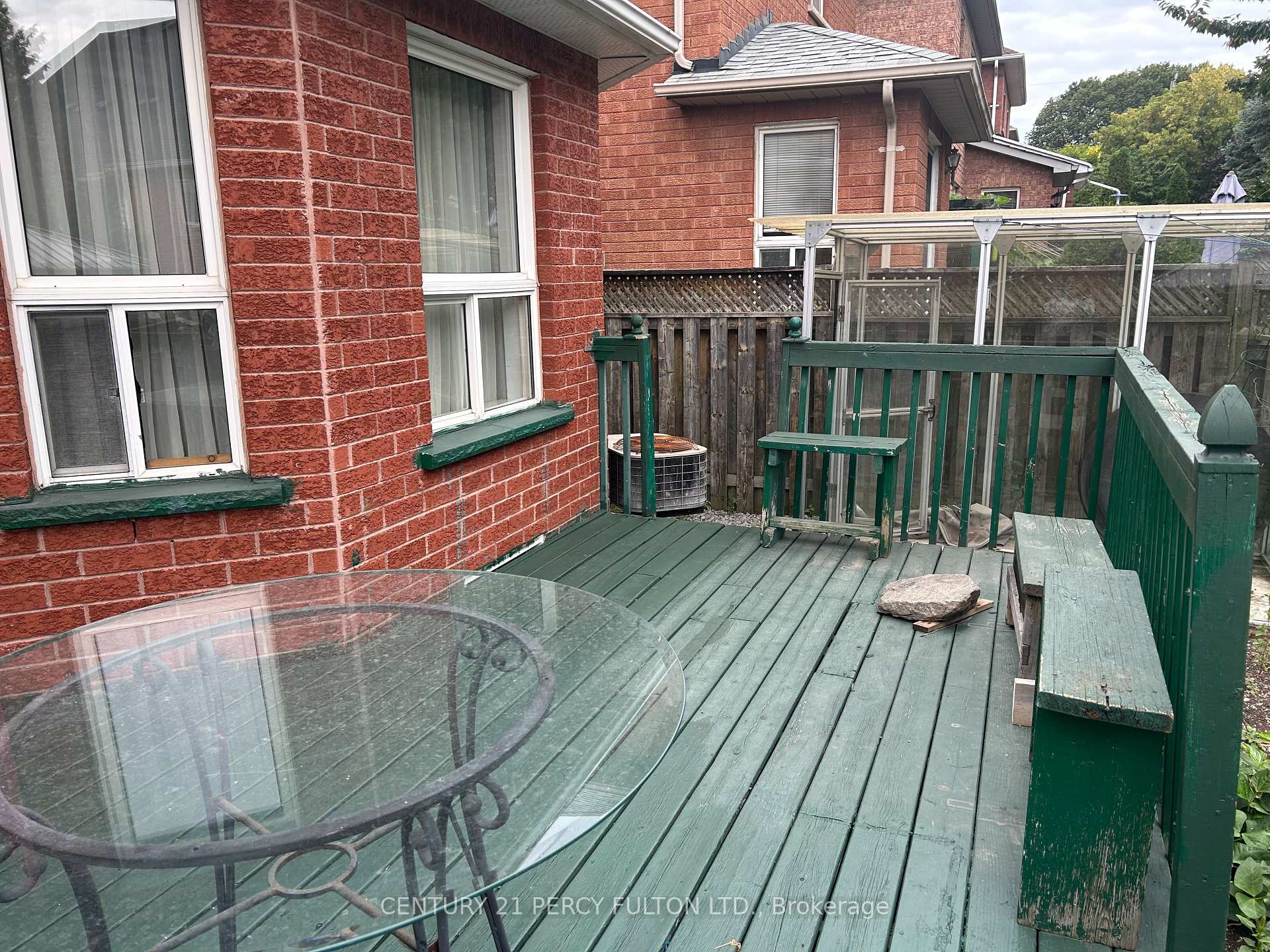 Photo 14 of 13 Purdy Crescent, North York, Humberlea-Pelmo Park — HOMEH