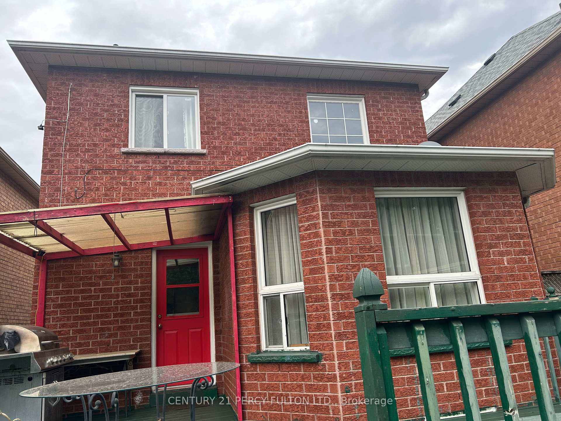 Photo 15 of 13 Purdy Crescent, North York, Humberlea-Pelmo Park — HOMEH