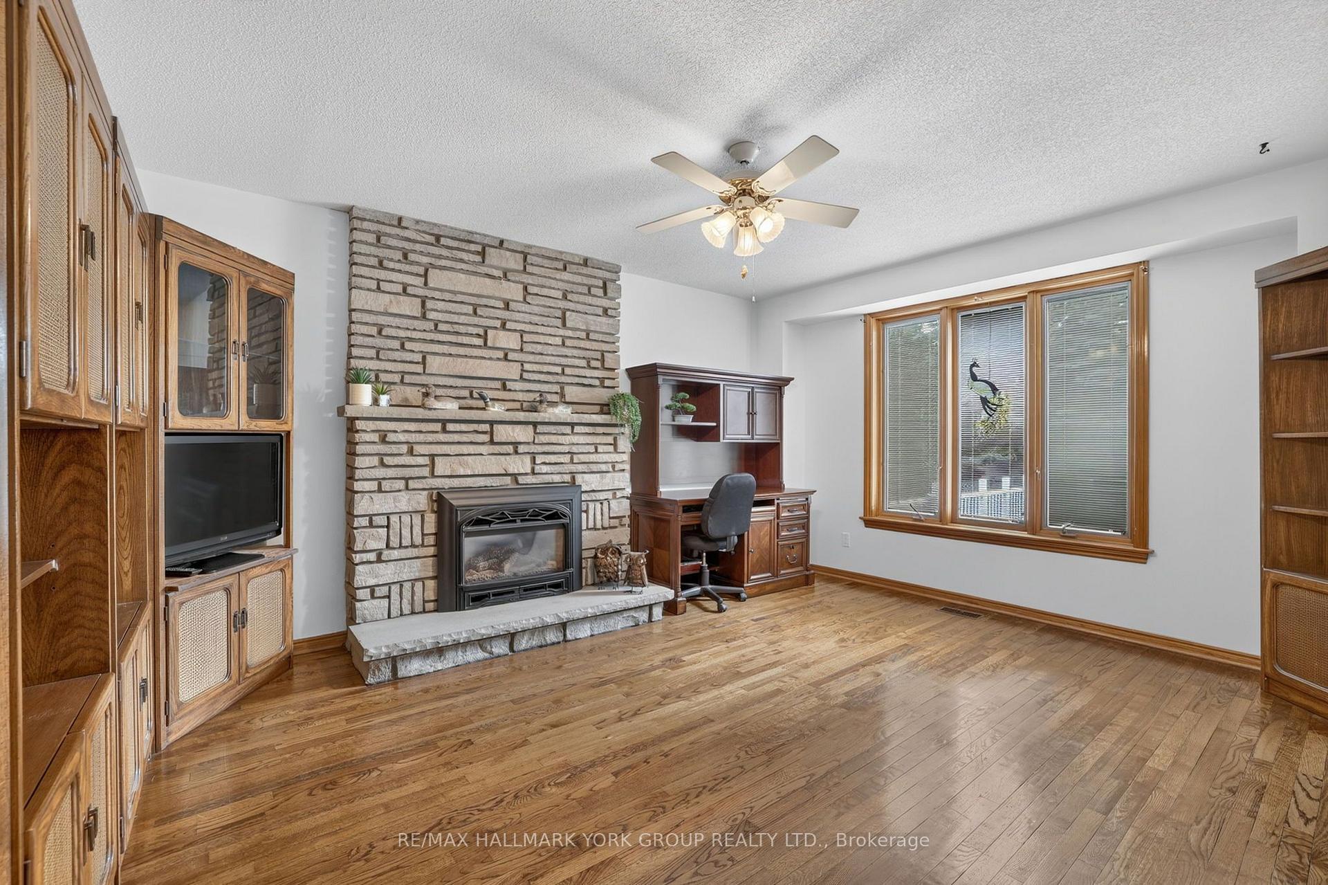 Photo 10 of 59 Riverglen Drive, Georgina, Keswick South — HOMEH