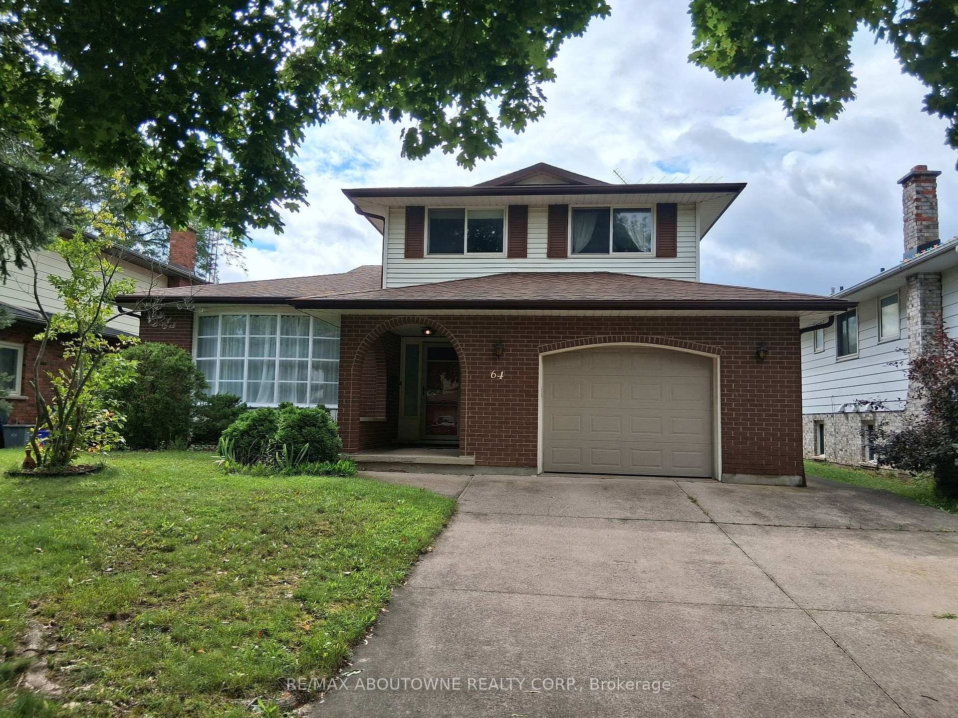 Photo 1 of 64 Adel Drive, St. Catharines, Carlton/Bunting — HOMEH