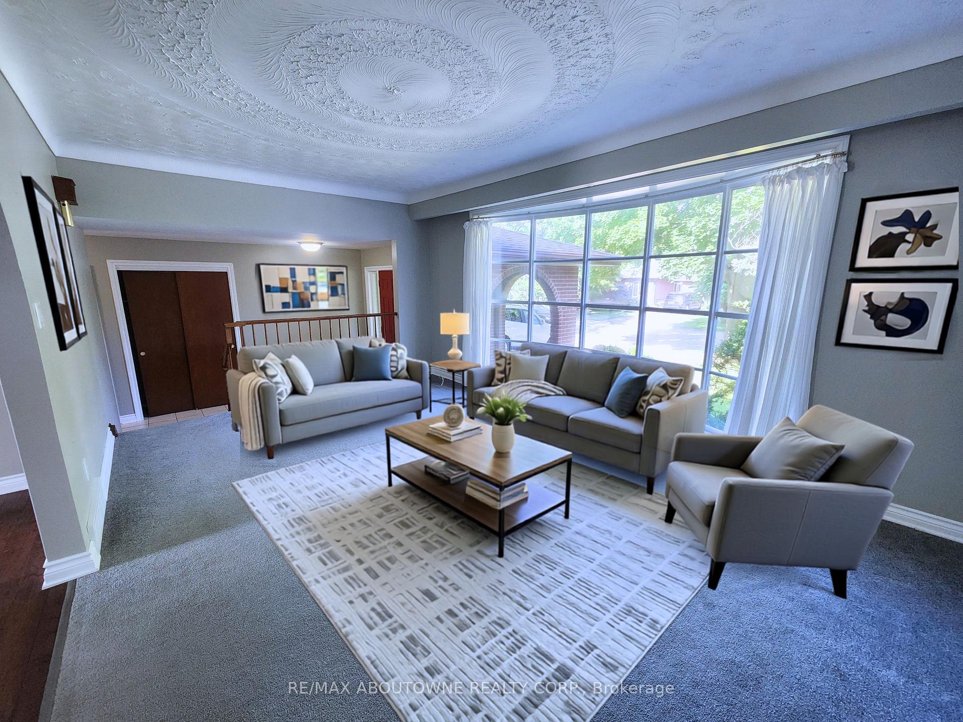 Photo 4 of 64 Adel Drive, St. Catharines, Carlton/Bunting — HOMEH