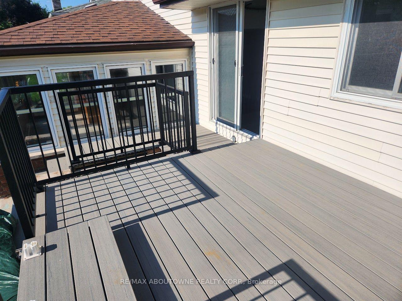 Photo 37 of 64 Adel Drive, St. Catharines, Carlton/Bunting — HOMEH
