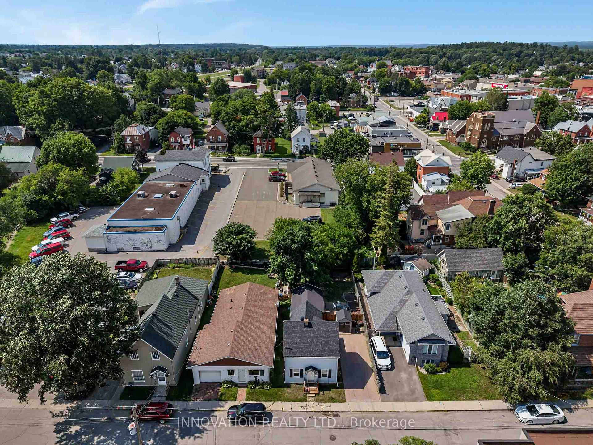 Photo 37 of 58 Russell Street N, Arnprior, Arnprior — HOMEH