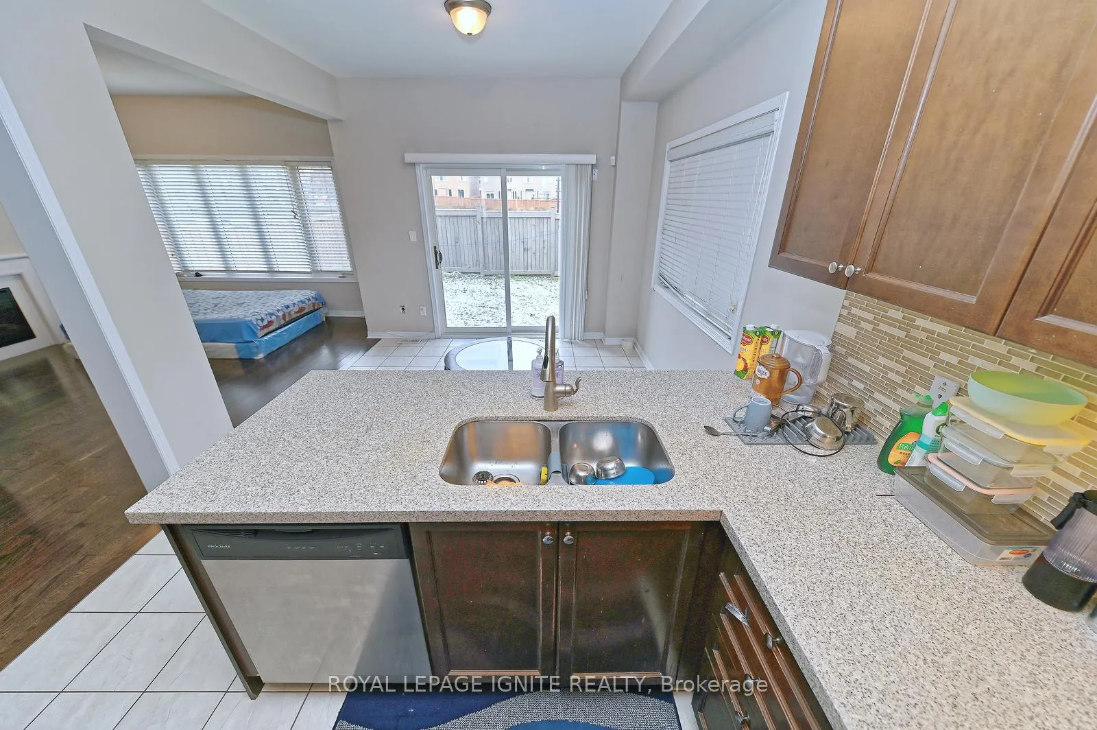 Photo 13 of 22 Thornapple Street, Brampton, Sandringham-Wellington North — HOMEH