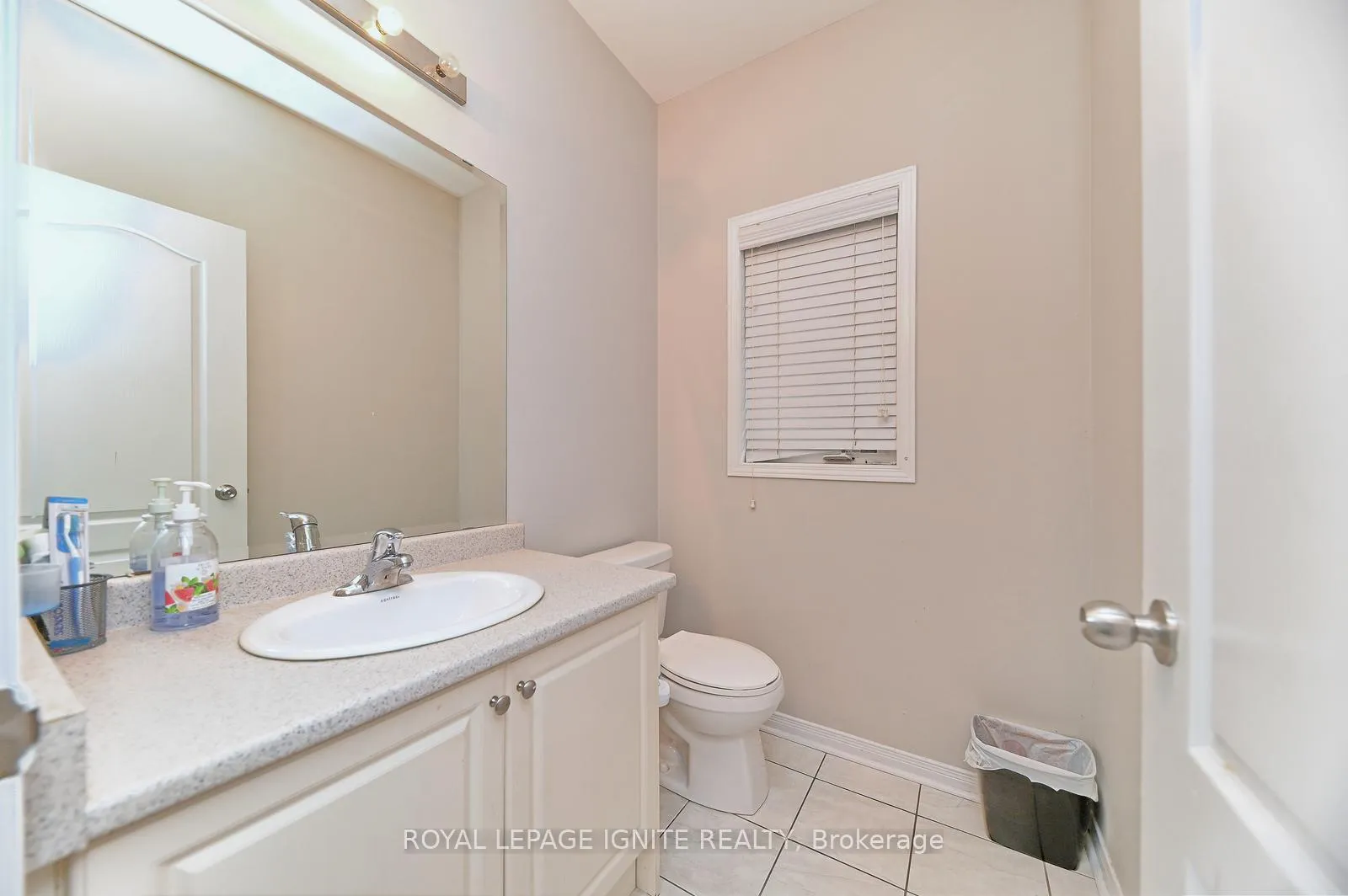 Photo 22 of 22 Thornapple Street, Brampton, Sandringham-Wellington North — HOMEH