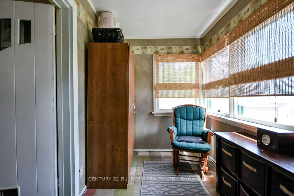 Photo 7 of 124 Mary Street, Orillia — HOMEH