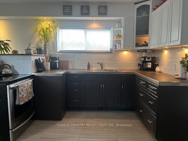 Photo 5 of 1901 Bailey Avenue, Thunder Bay, Westfort — HOMEH