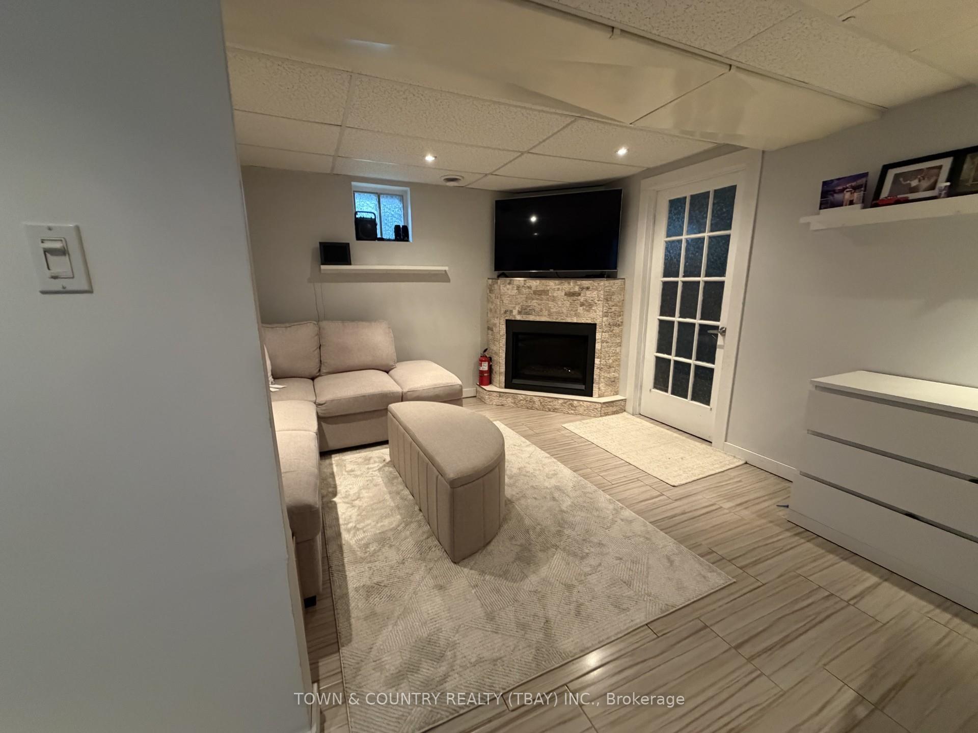Photo 18 of 1901 Bailey Avenue, Thunder Bay, Westfort — HOMEH