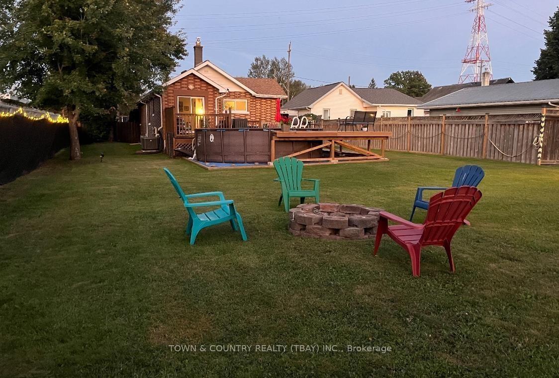 Photo 23 of 1901 Bailey Avenue, Thunder Bay, Westfort — HOMEH