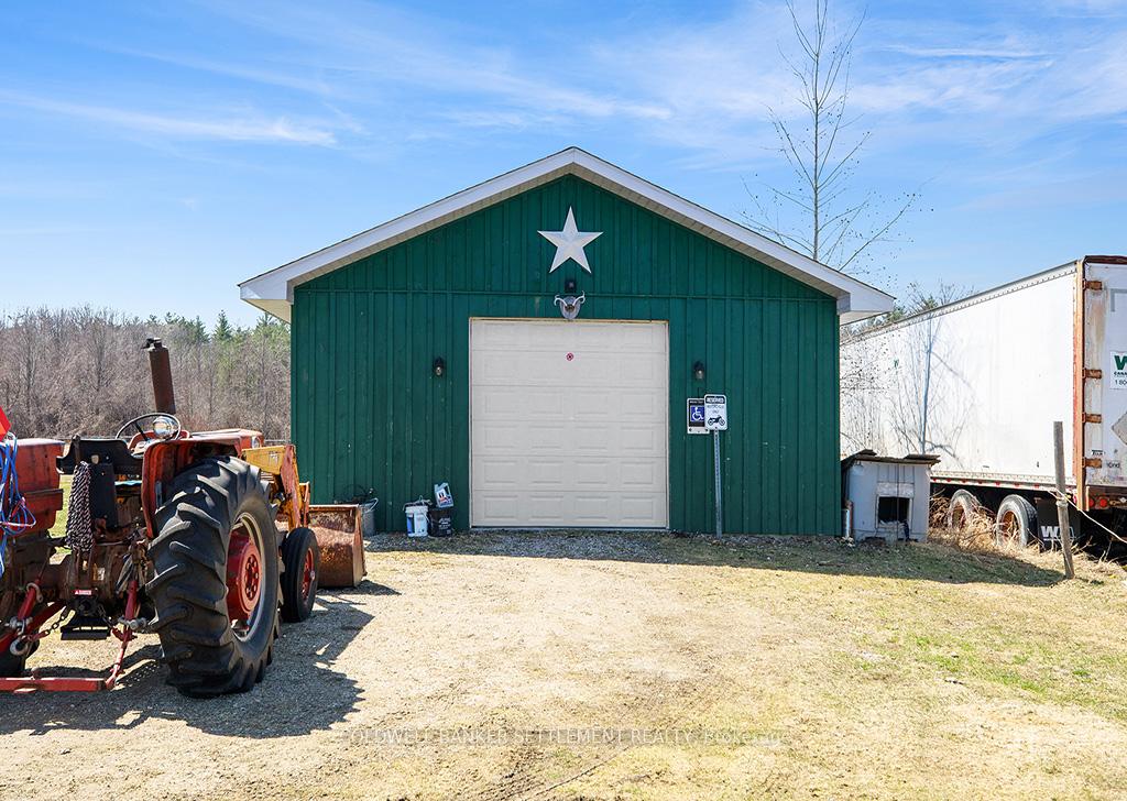 Photo 3 of 345 Elliott Road, Tay Valley, Bathurst/Burgess & Sherbrooke (Bathurst) Twp — HOMEH