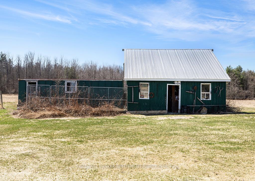 Photo 4 of 345 Elliott Road, Tay Valley, Bathurst/Burgess & Sherbrooke (Bathurst) Twp — HOMEH