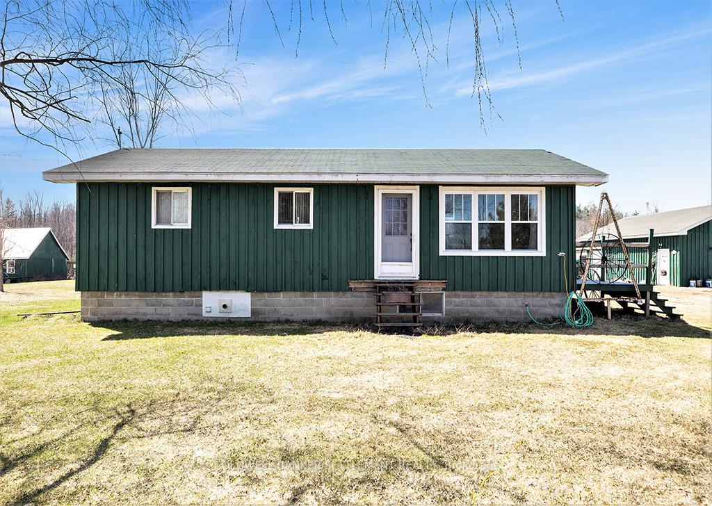 Photo 23 of 345 Elliott Road, Tay Valley, Bathurst/Burgess & Sherbrooke (Bathurst) Twp — HOMEH
