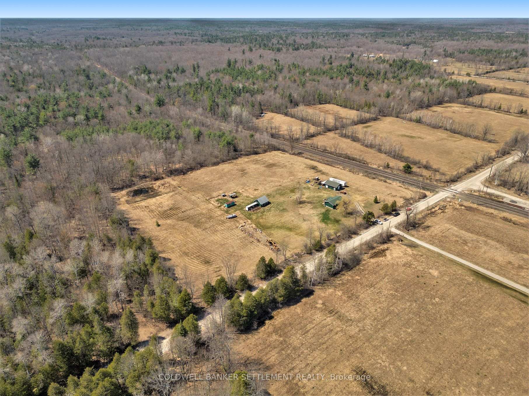 Photo 32 of 345 Elliott Road, Tay Valley, Bathurst/Burgess & Sherbrooke (Bathurst) Twp — HOMEH