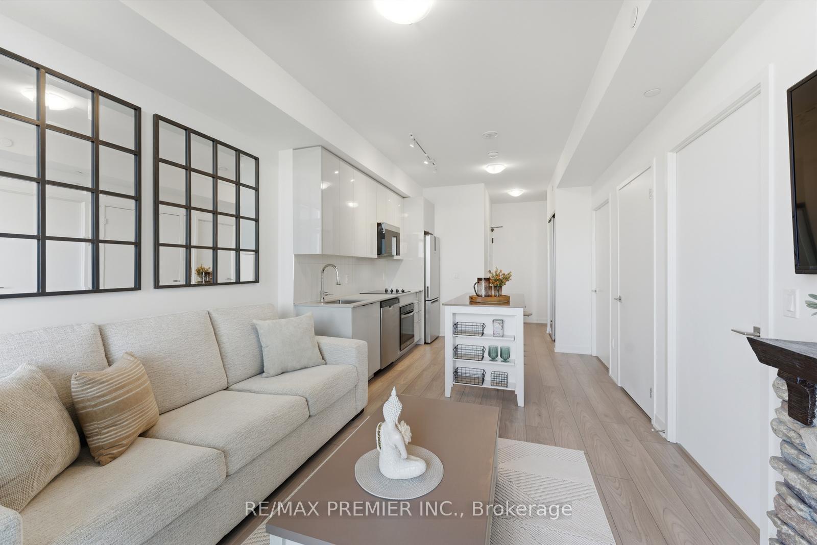 Photo 3 of Unit 1512, 10 Abeja Street, Vaughan, Concord — HOMEH
