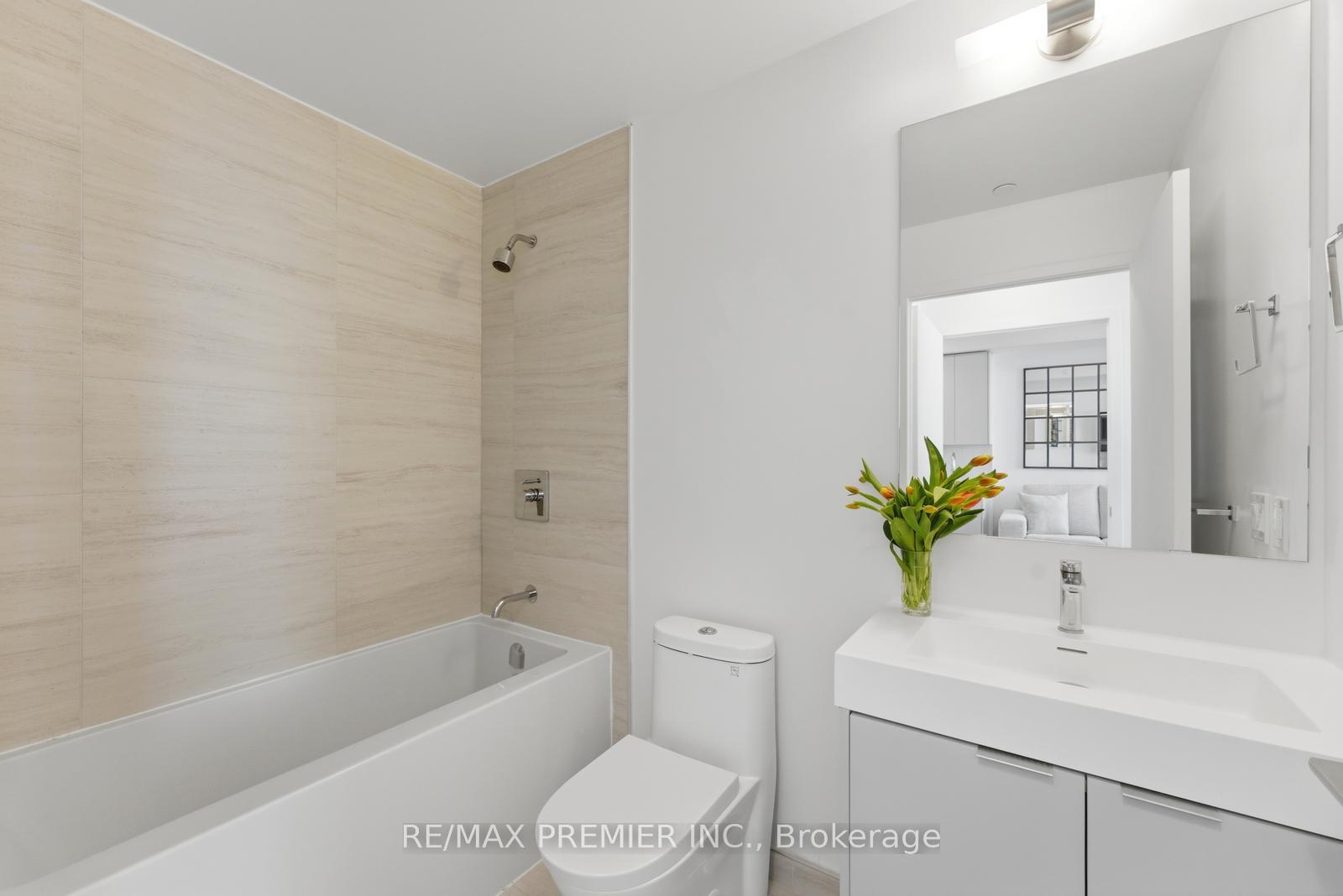 Photo 12 of Unit 1512, 10 Abeja Street, Vaughan, Concord — HOMEH