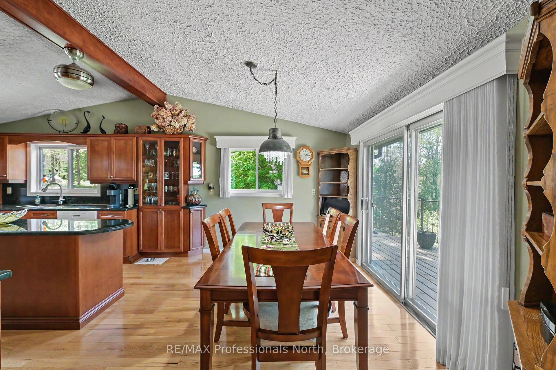 Photo 14 of 1015 Kelson Road, Minden Hills, Minden — HOMEH