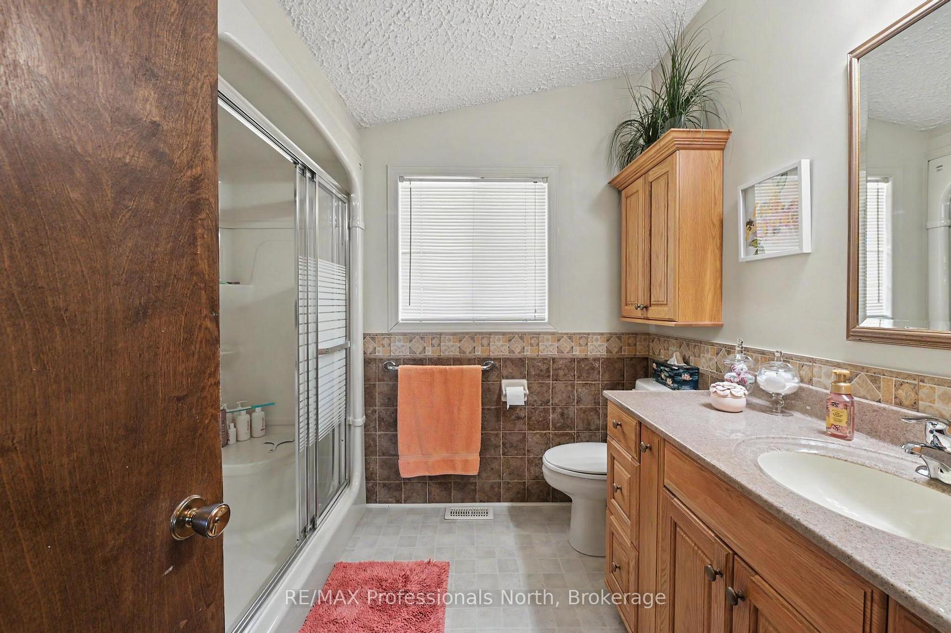 Photo 21 of 1015 Kelson Road, Minden Hills, Minden — HOMEH