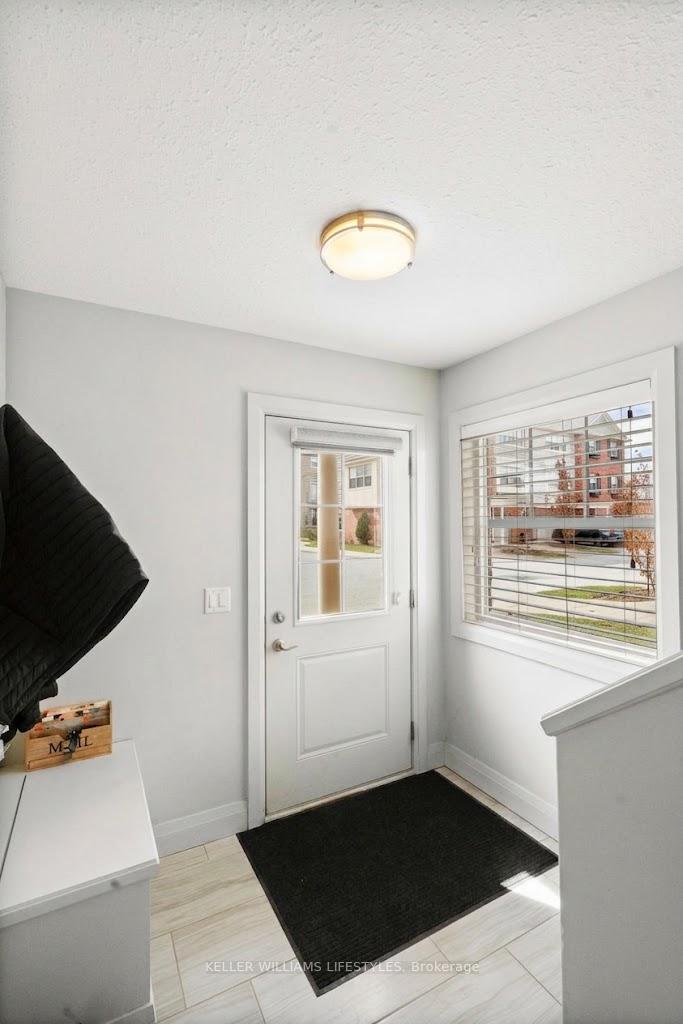 Photo 4 of Unit 52, 3025 Singleton Avenue, London, South W — HOMEH