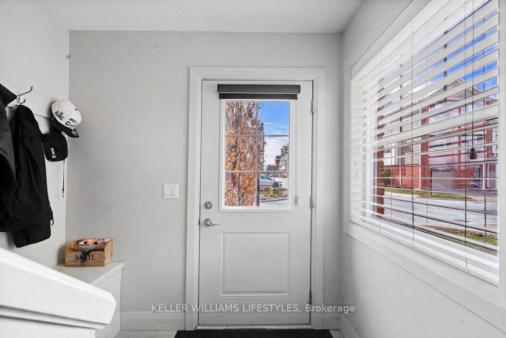 Photo 5 of Unit 52, 3025 Singleton Avenue, London, South W — HOMEH