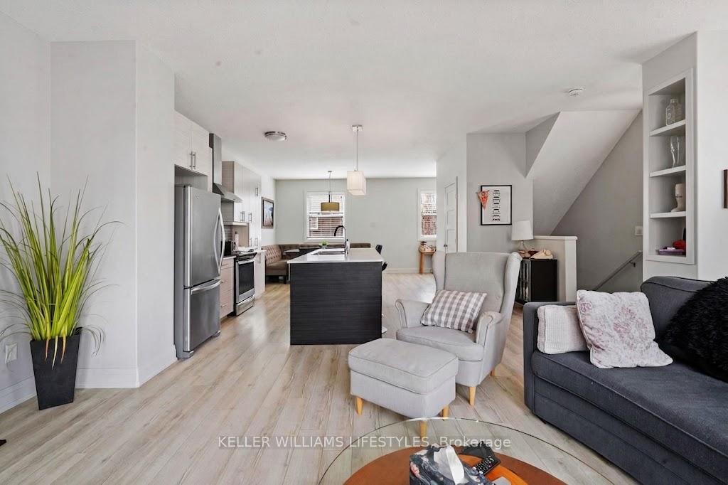 Photo 9 of Unit 52, 3025 Singleton Avenue, London, South W — HOMEH