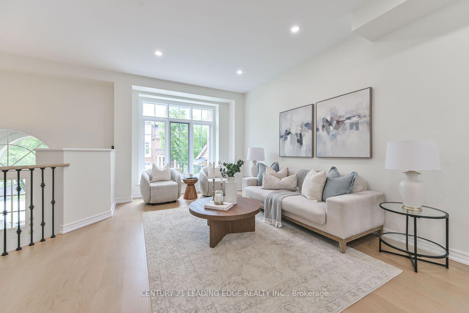 Photo 6 of 23 Crawford Street, Markham, Berczy — HOMEH