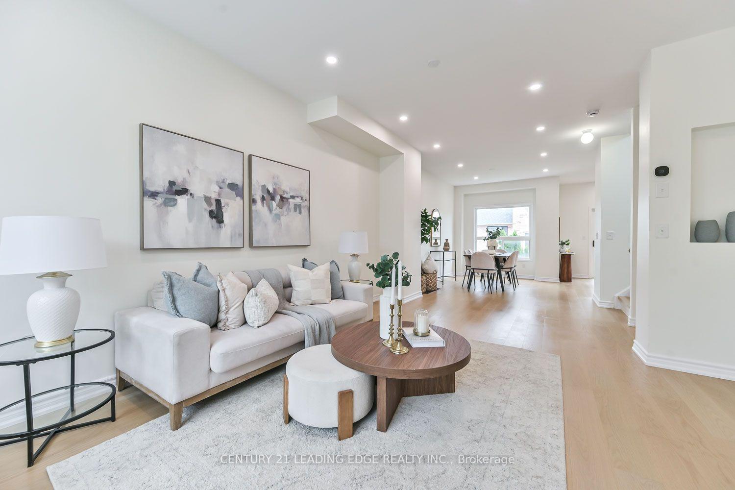 Photo 7 of 23 Crawford Street, Markham, Berczy — HOMEH