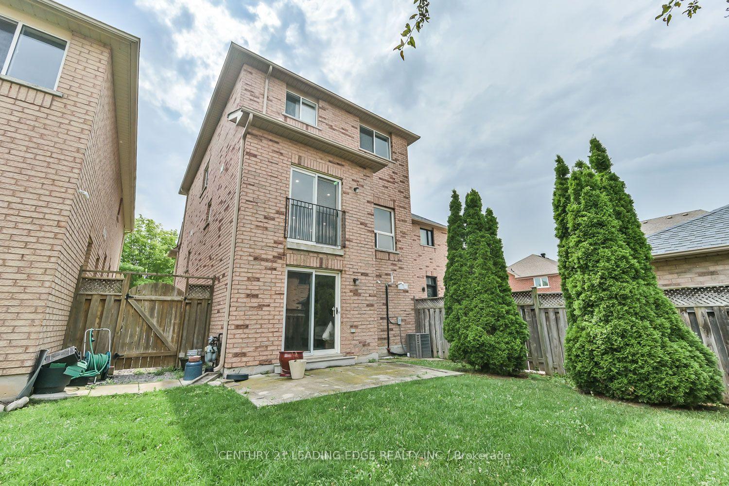 Photo 34 of 23 Crawford Street, Markham, Berczy — HOMEH