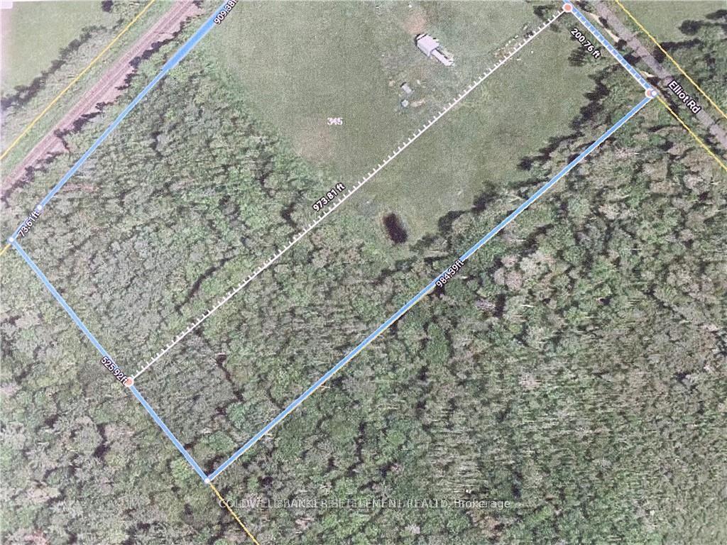 Photo 2 of 313 Elliot Road, Tay Valley, Bathurst/Burgess & Sherbrooke (Bathurst) Twp — HOMEH