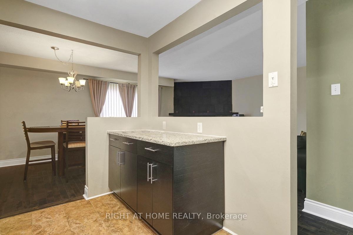 Photo 16 of 1736 Stoneboat Crescent, Ottawa, Convent Glen South — HOMEH