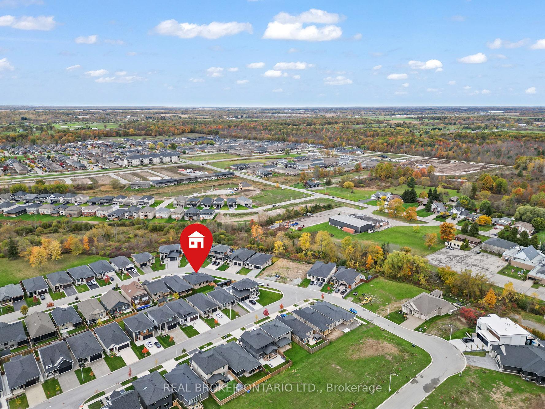 Photo 24 of 118 Willowbrook Drive, Welland, West Welland — HOMEH