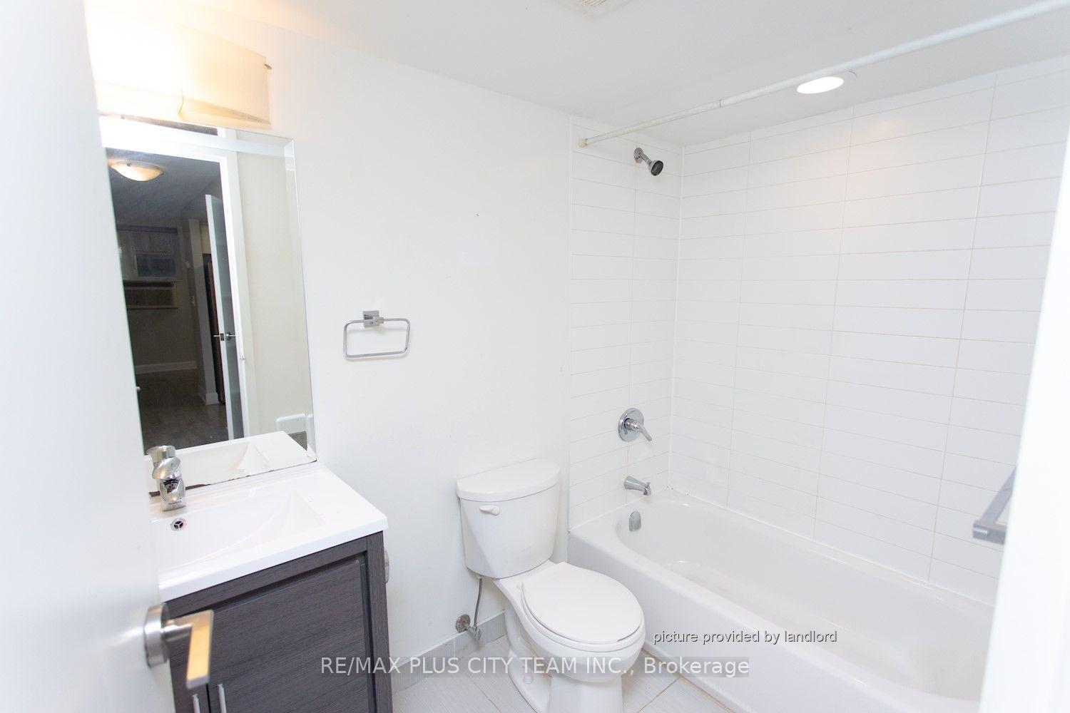 Photo 10 of Unit L06, 686 Bathurst Street, Toronto, Palmerston-Little Italy — HOMEH