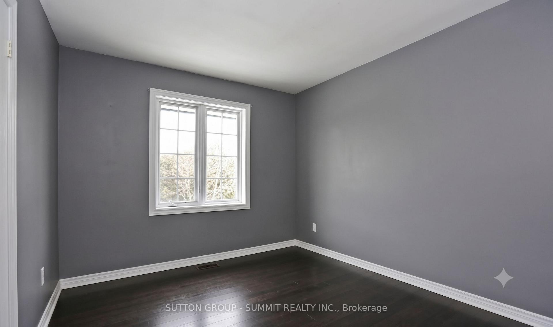 Photo 9 of 1065 Bomorda Drive, Oakville, College Park — HOMEH