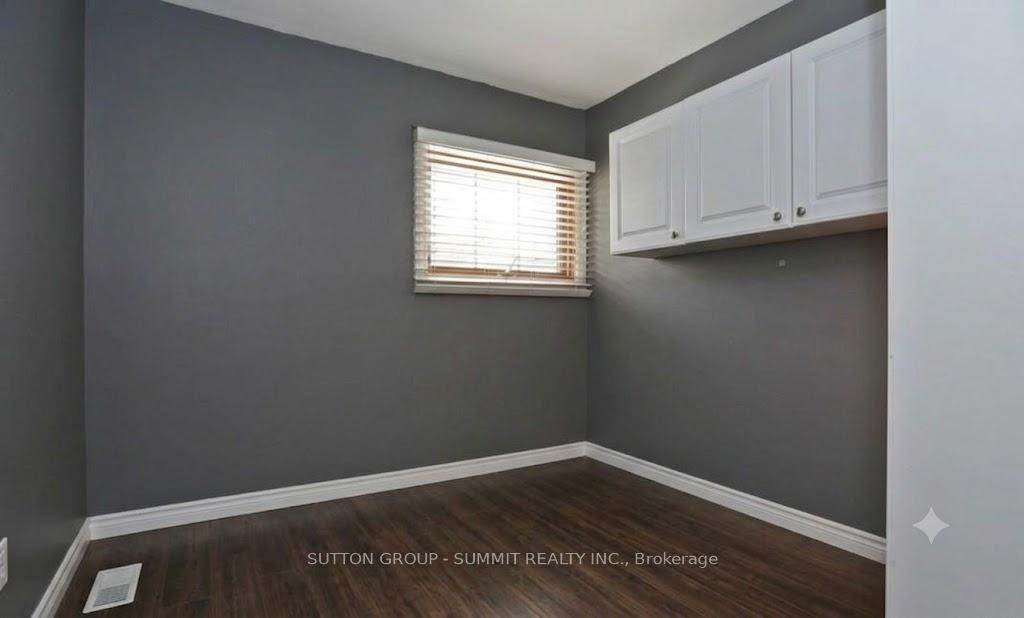 Photo 11 of 1065 Bomorda Drive, Oakville, College Park — HOMEH